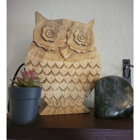 Solid Wood Owl Carving Decor - Picture 1 of 7